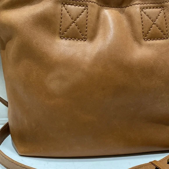 MADEWELL “The Piazza” Soft Tan Leather Tote/ Crossbody Bag - Picture 5 of 16